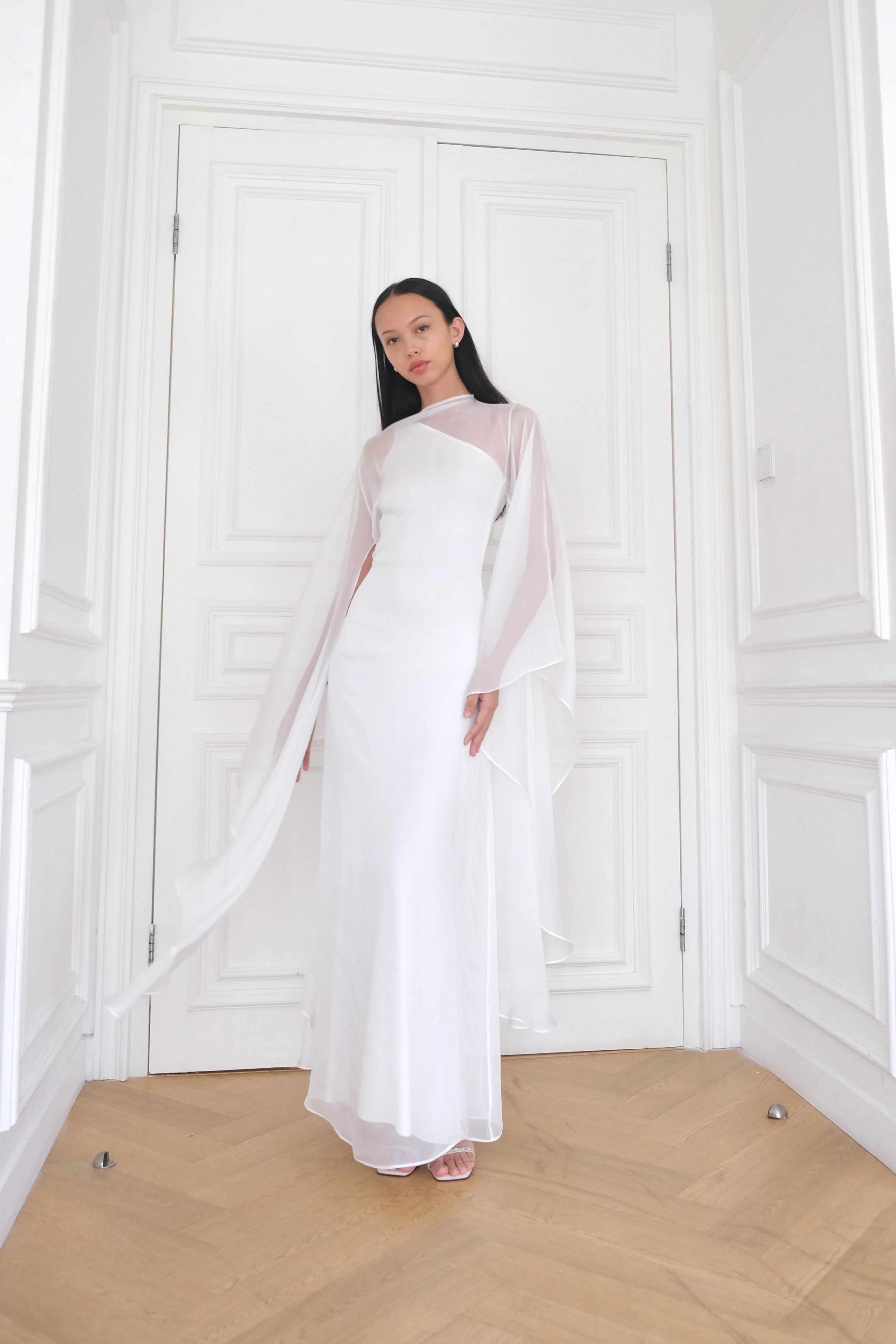 ALUNA Fluid Long Dress in White - Image 3