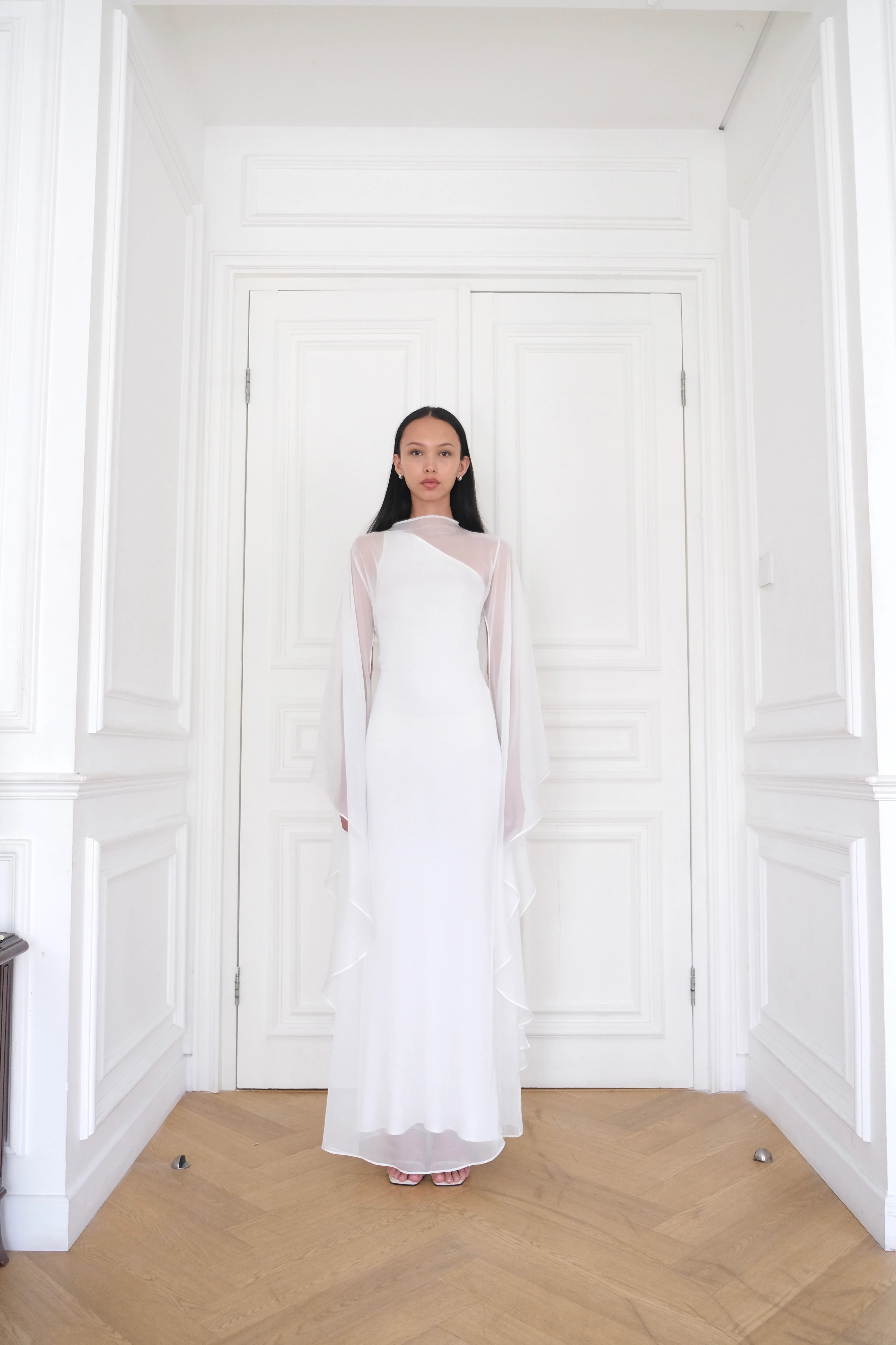 ALUNA Fluid Long Dress in White - Image 7