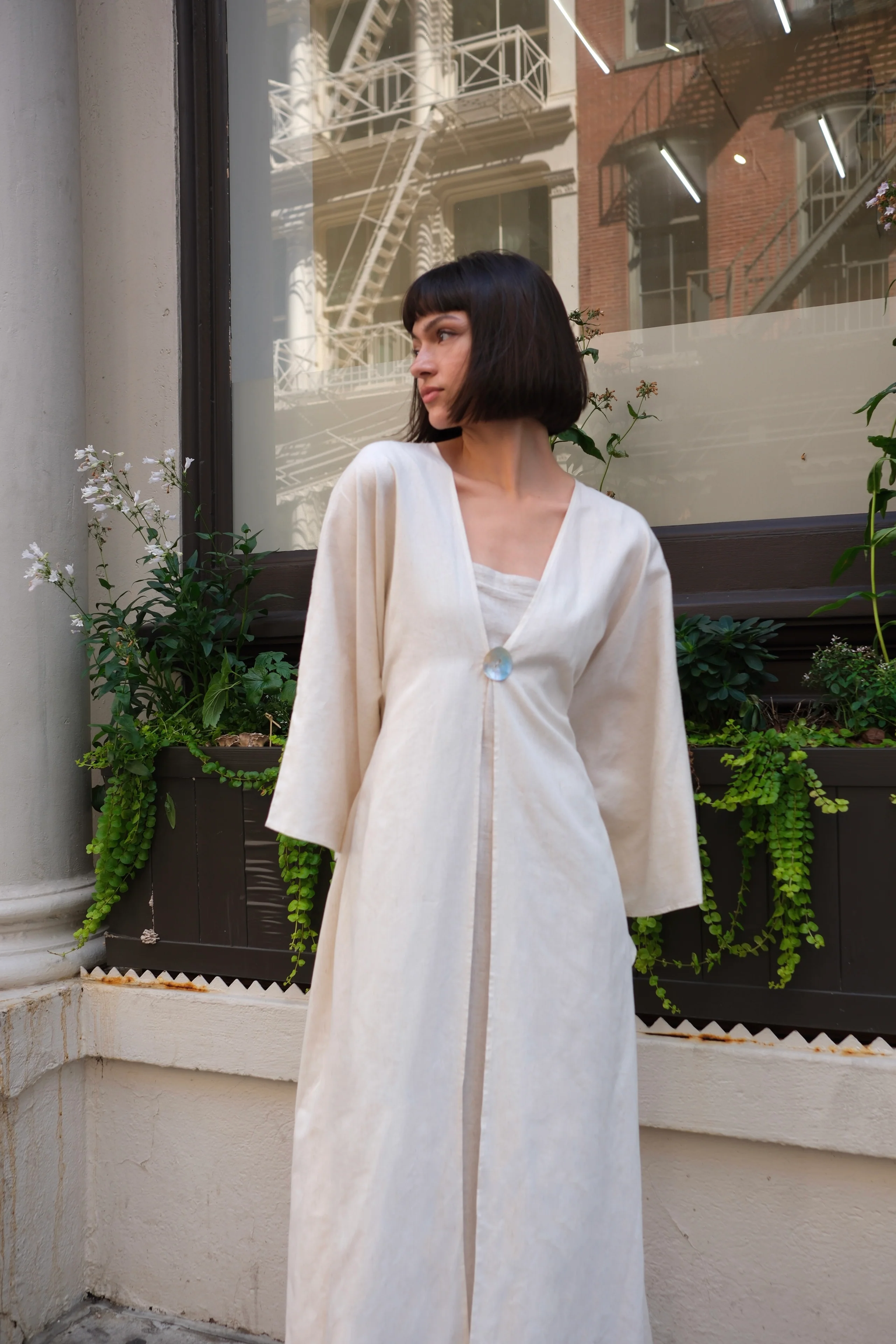 DALIA Silk-Linen Tied Outerwear - Image 4