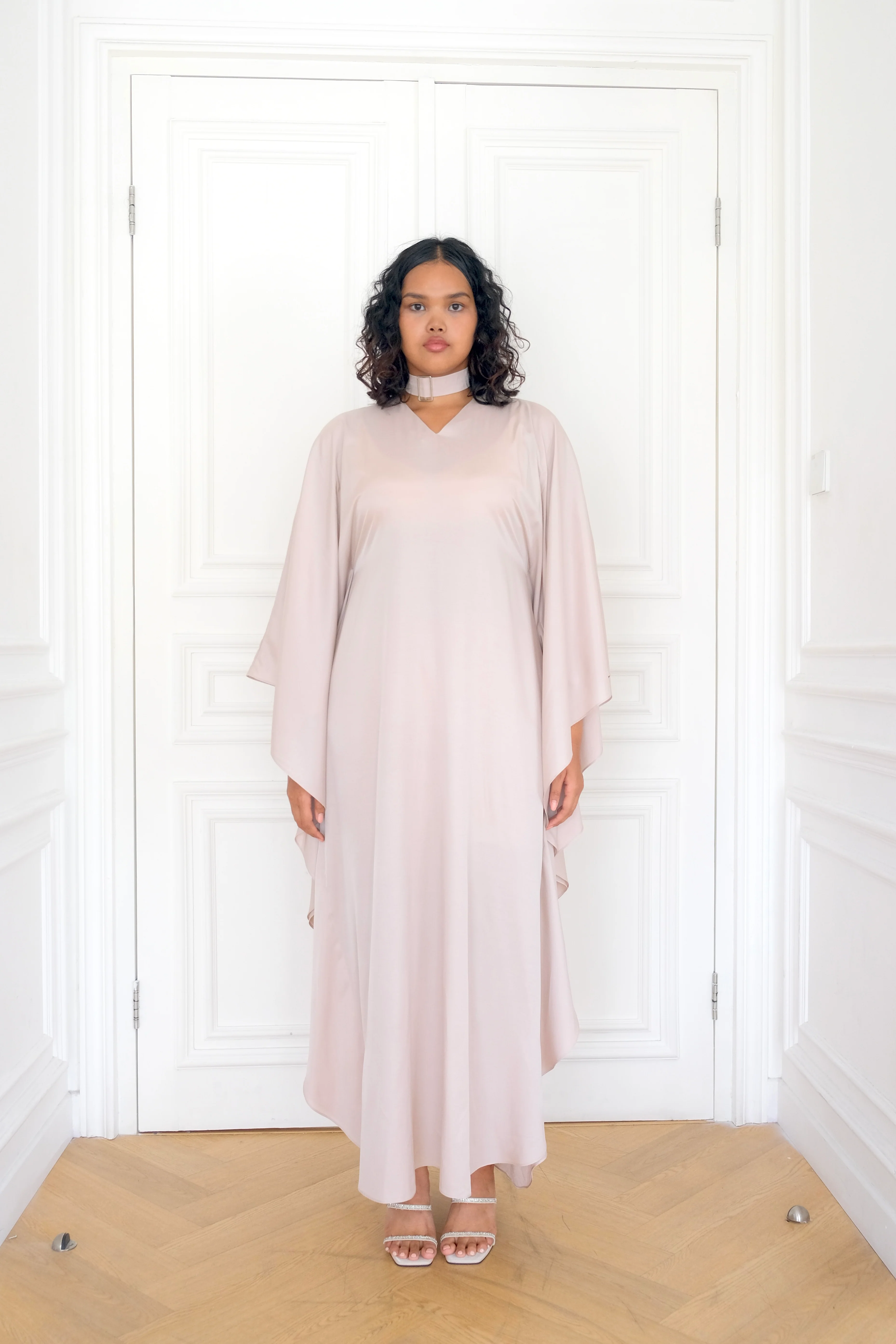 LILA Silk Belted Kaftan in Dusty Rose - Image 4