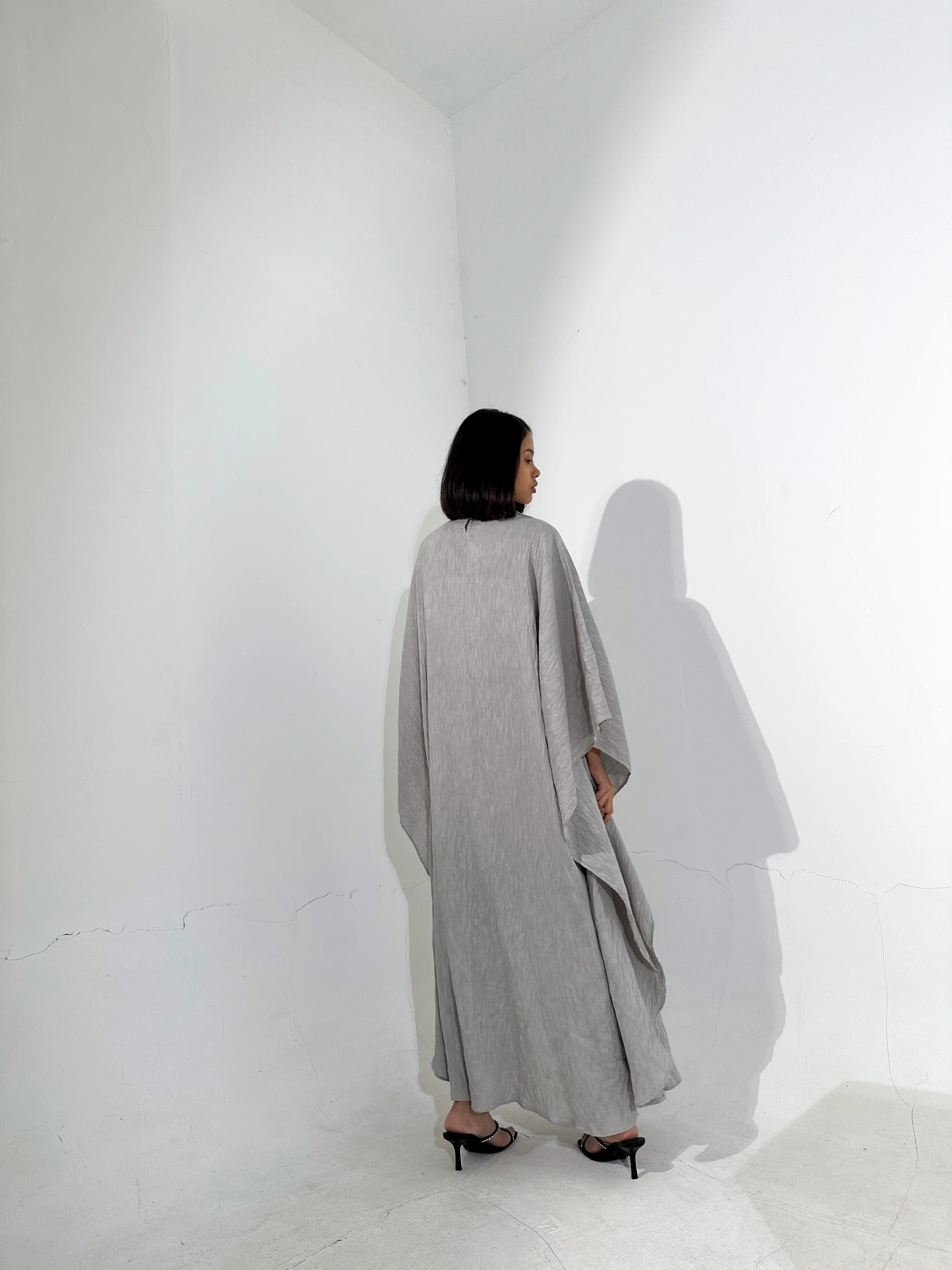 Gray Plissé Kaftan Dress - Image 5