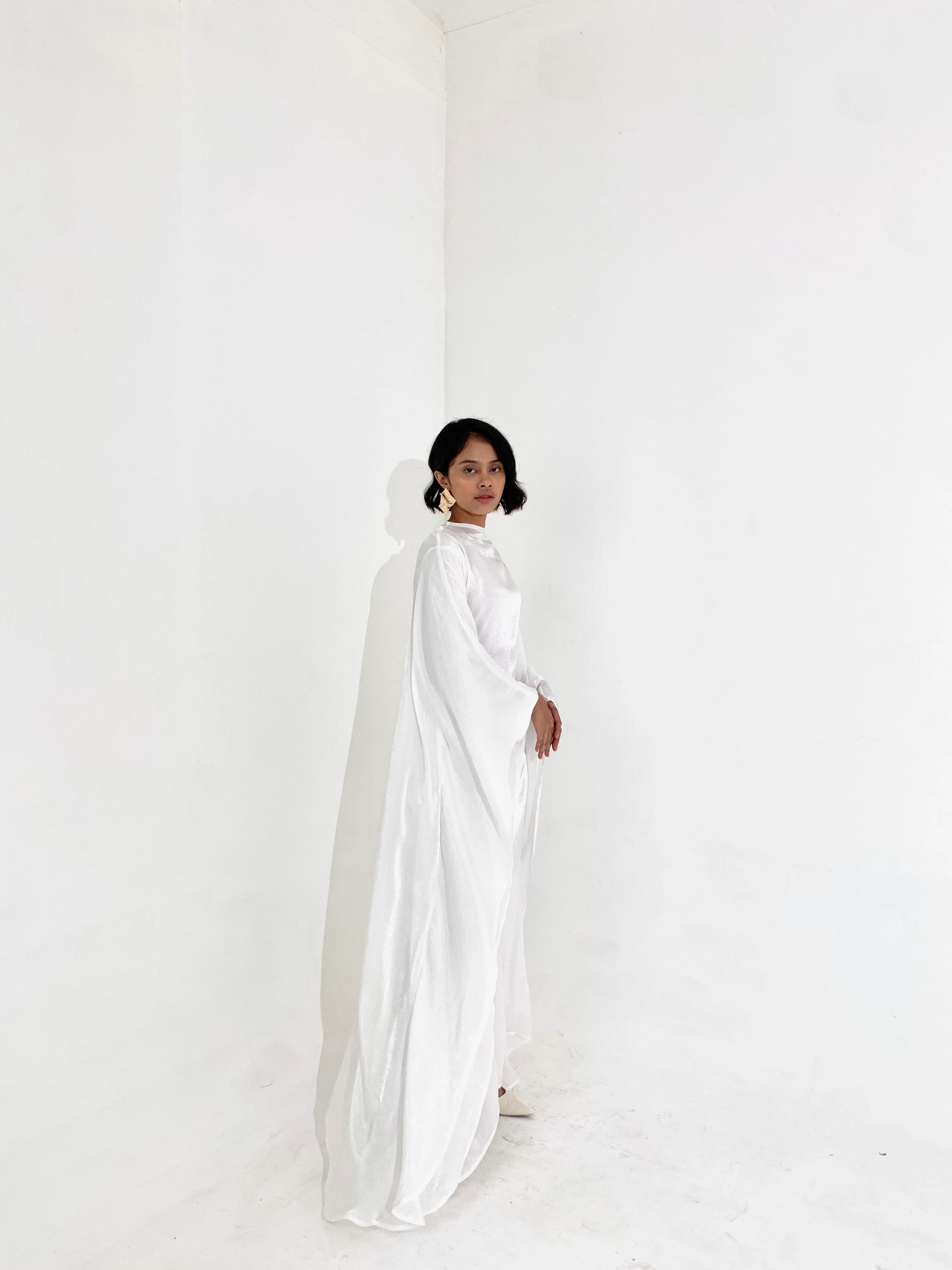 Pearl Sheen Kaftan Dress - Image 5